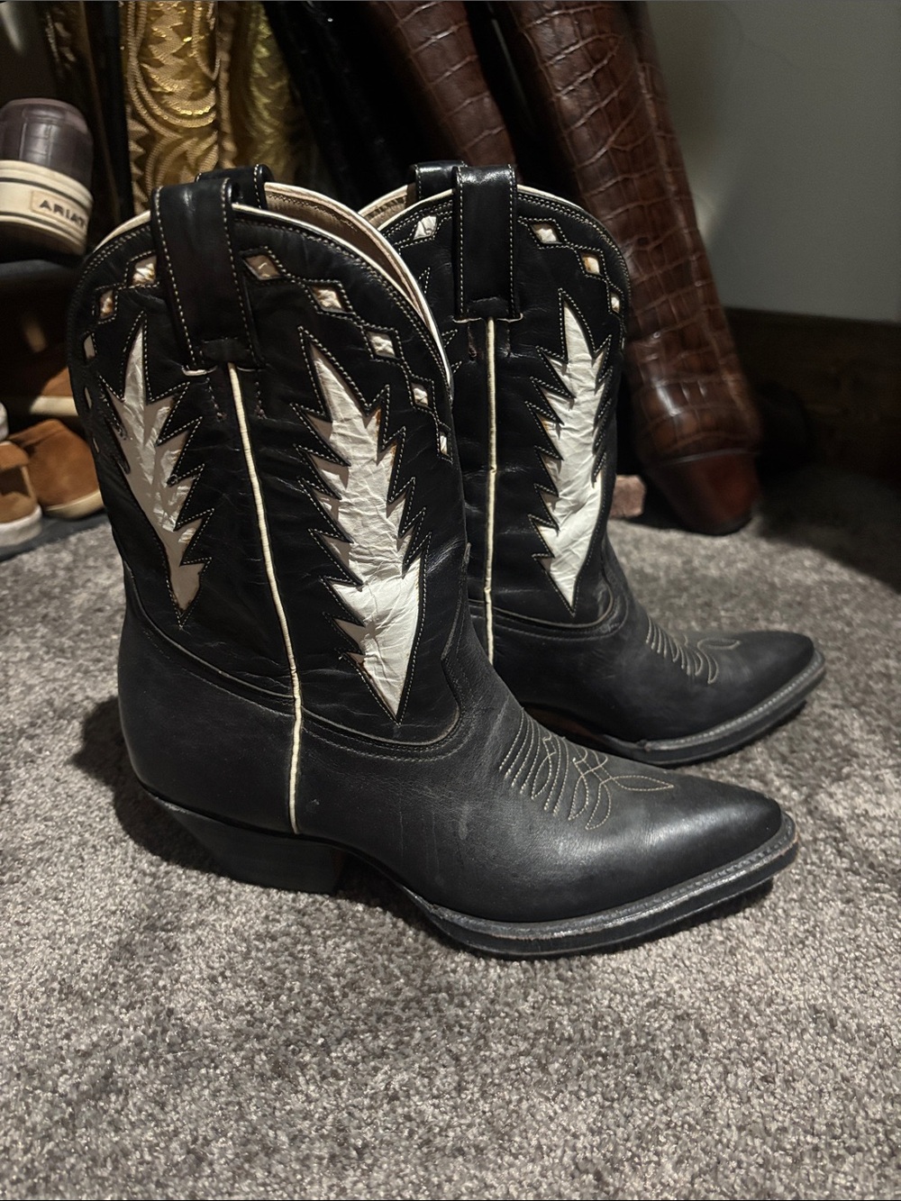 Black Western Vintage Cowboy Boots with White Inlay